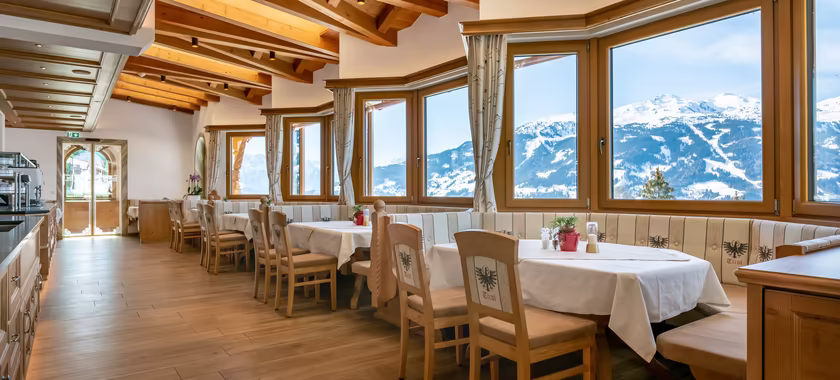 Restaurant Tannenalm © Kreativstudio by Janus Goodlight Restaurant Tannenalm © Kreativstudio by Janus Goodlight