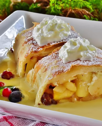 Apfelstrudel © pixabay / RitaE Apfelstrudel © pixabay / RitaE